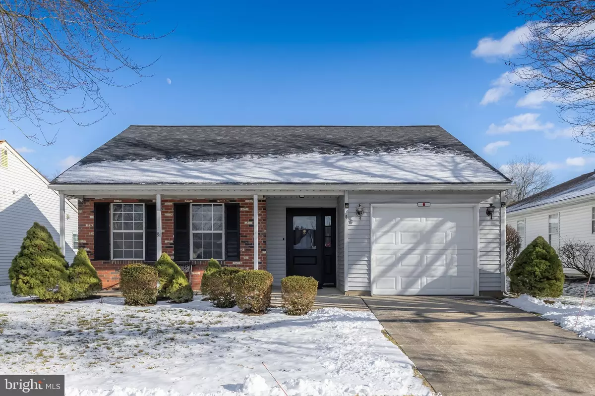 Columbus, NJ 08022,6 FERNWOOD CT