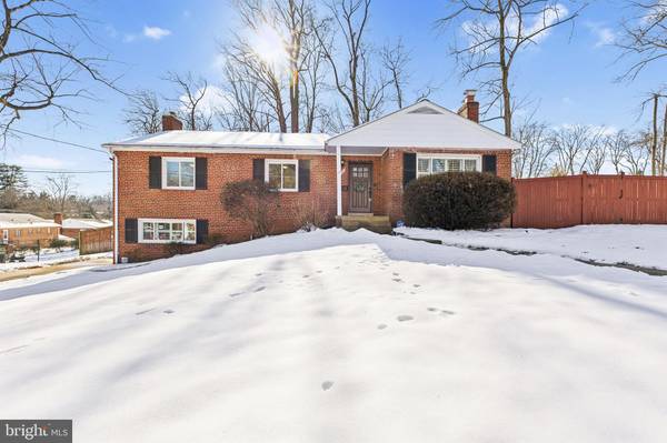 6303 ANNELIESE DR, Falls Church, VA 22044