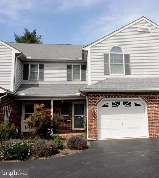 115 PEPPERTON CT, Lititz, PA 17543