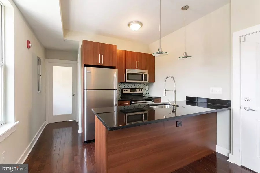 2012 W GIRARD AVE #UNIT 9B, Philadelphia, PA 19130