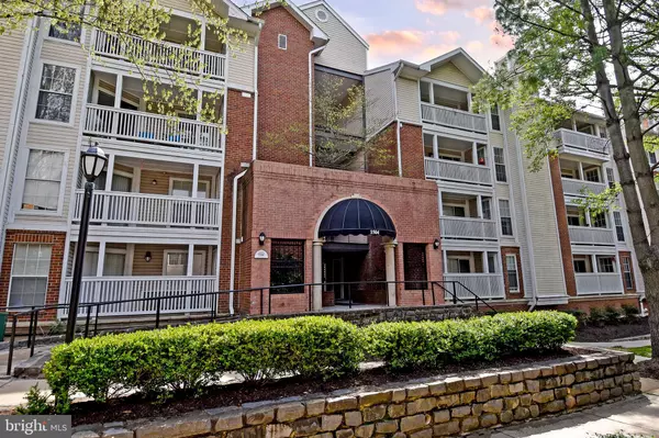 1504 LINCOLN WAY #220, Mclean, VA 22102