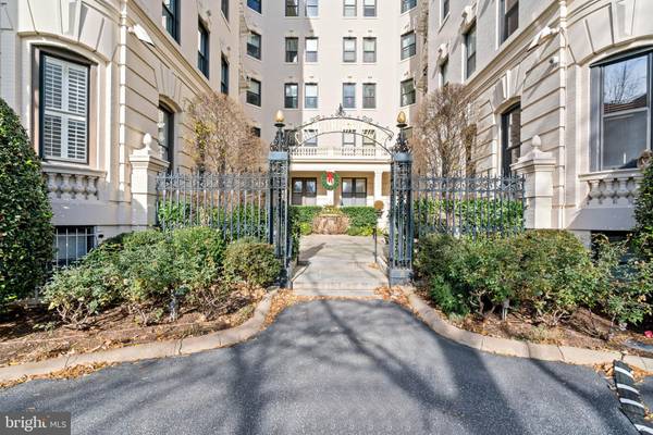 2205 CALIFORNIA ST NW #204, Washington, DC 20008