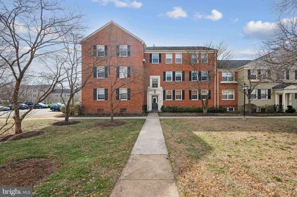 6511 10TH ST #C1, Alexandria, VA 22307