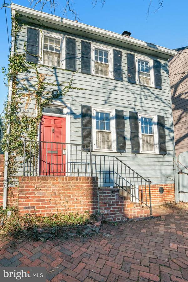 209 WOLFE ST, Alexandria, VA 22314