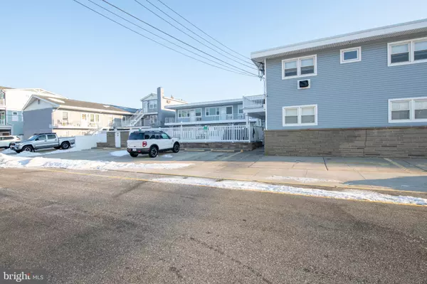 Wildwood Crest, NJ 08260,209 PRIMROSE ROAD #6