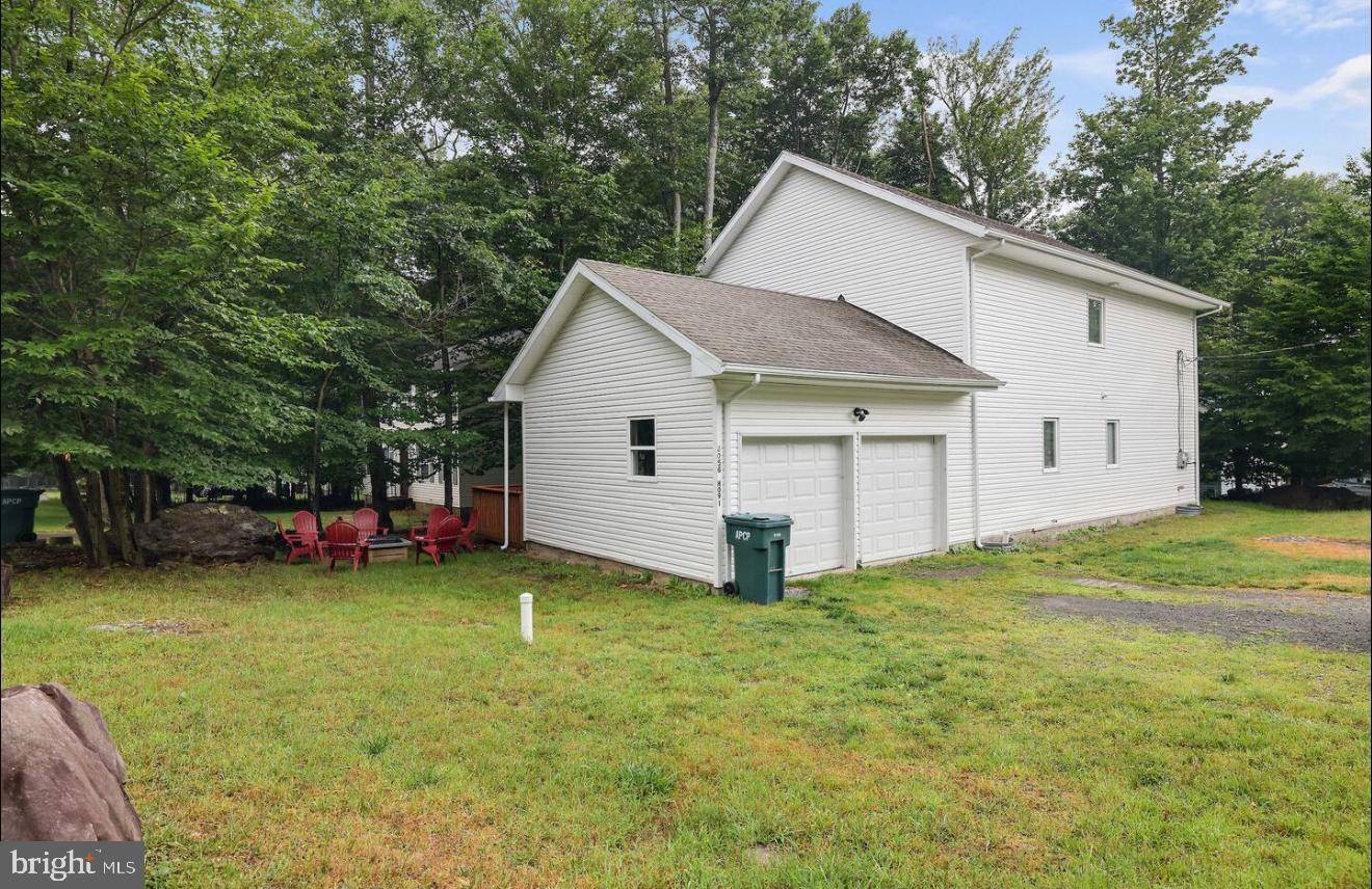 8056 RED SQUIRREL DR, Tobyhanna, PA 18466