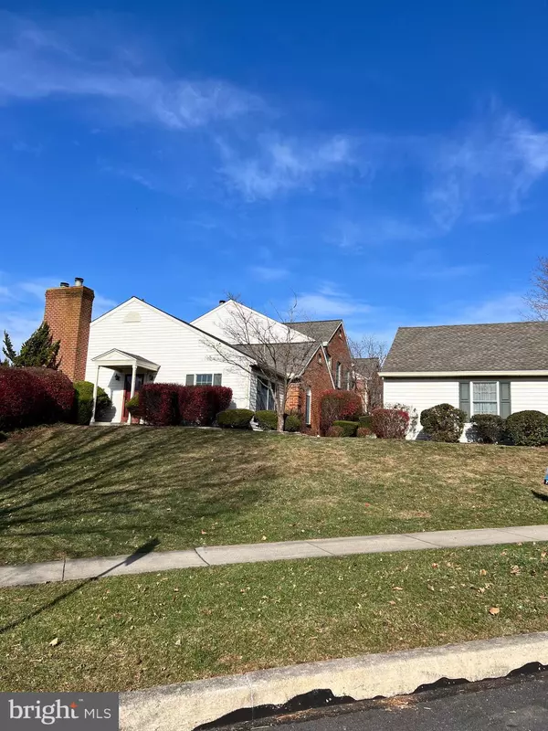 2077A RALEIGH RD, Hummelstown, PA 17036