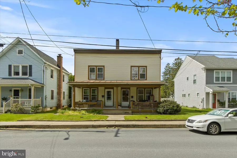 246 BROAD ST, Landisville, PA 17538