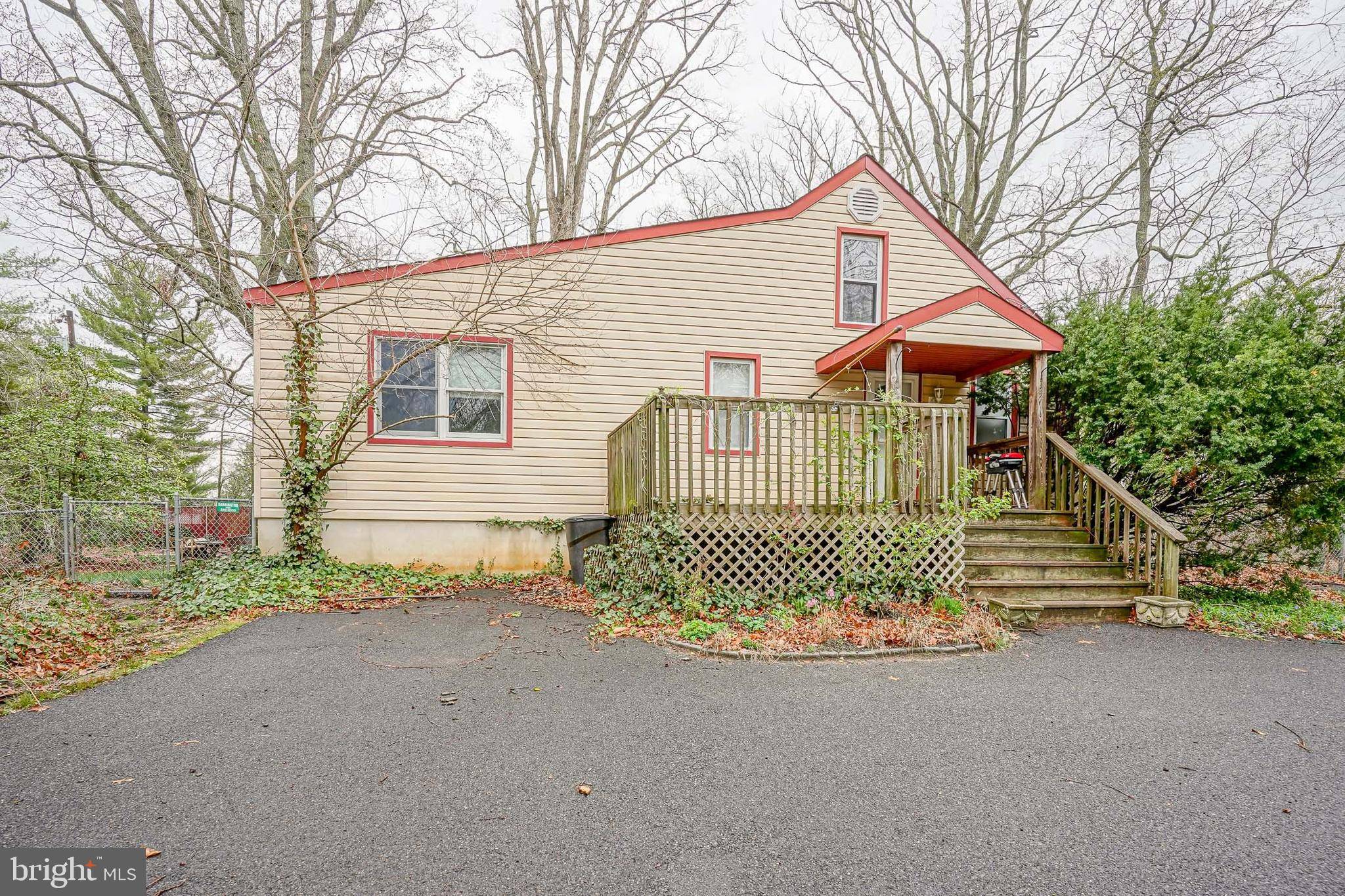 322 JOHNSON RD, Sicklerville, NJ 08081