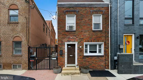 731 CARPENTER ST, Philadelphia, PA 19147