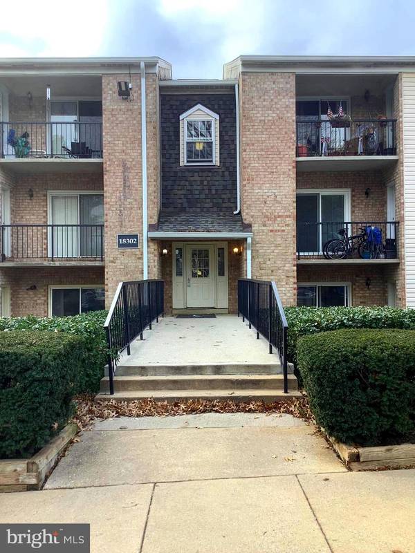 18302 STREAMSIDE DR #101, Gaithersburg, MD 20879