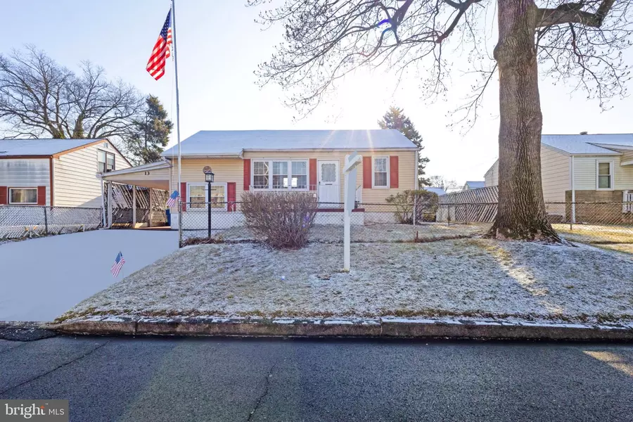 13 PATRICIAN ST, Levittown, PA 19057