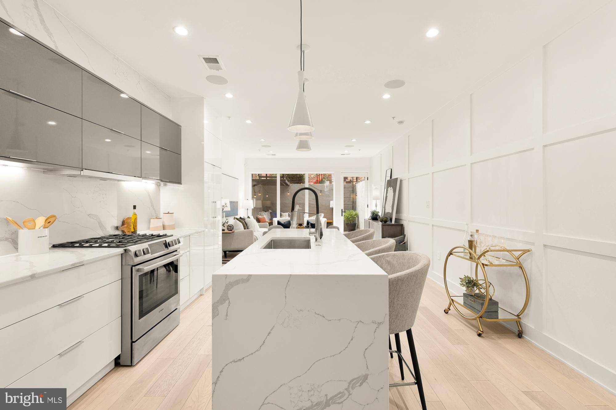 Washington, DC 20010,1442 NEWTON ST NW #1