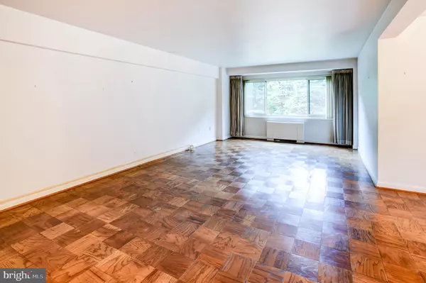 Washington, DC 20016,4201 CATHEDRAL AVE NW #201E