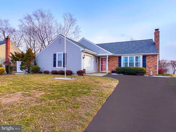 628 S QUEEN ANNE DR, Fairless Hills, PA 19030