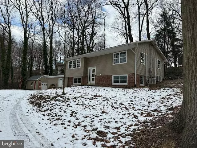 Elizabethtown, PA 17022,447 GREENTREE RD