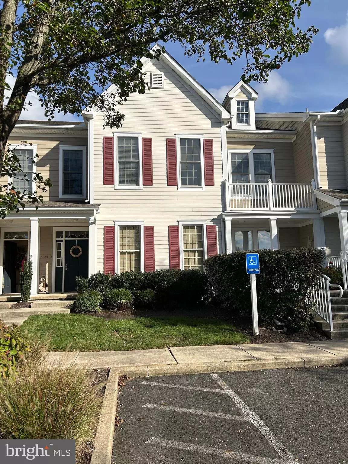 Ocean View, DE 19970,214 OCTOBER GLORY AVE #H