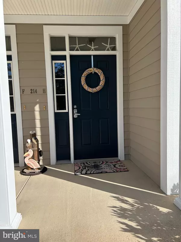 Ocean View, DE 19970,214 OCTOBER GLORY AVE #H