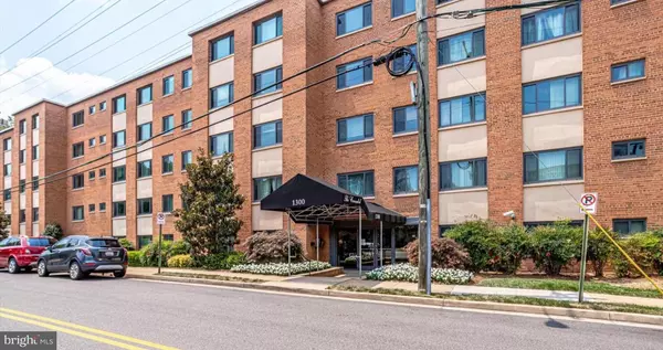 1200 S ARLINGTON RIDGE RD #406, Arlington, VA 22202