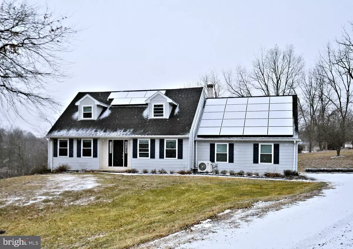 Fogelsville, PA 18051,2312 COVE RD.