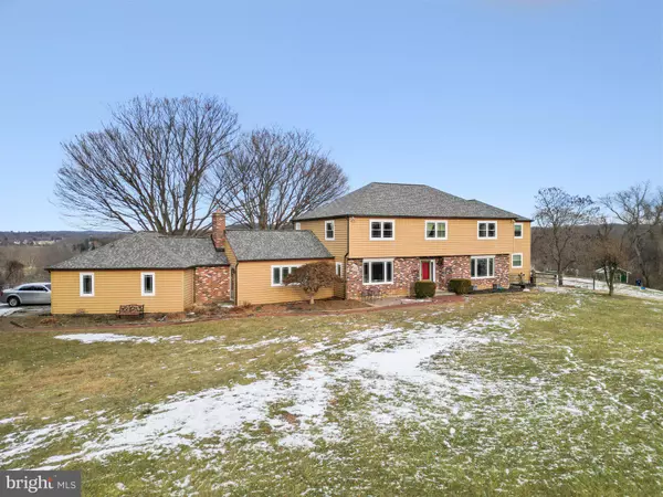 Chadds Ford, PA 19317,42 BLUE STONE DR