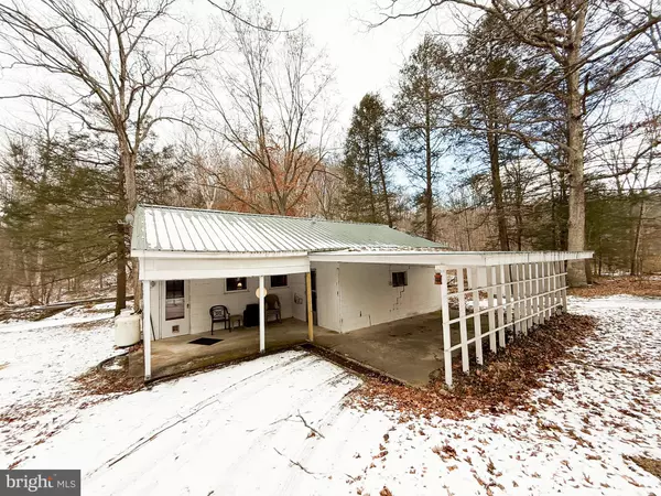 620 SHAWVER RD, Mcclure, PA 17841