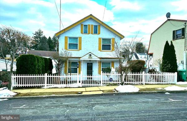 938 FERN AVE, Reading, PA 19607