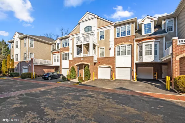 Springfield, VA 22152,7880 ROLLING WOODS CT #404