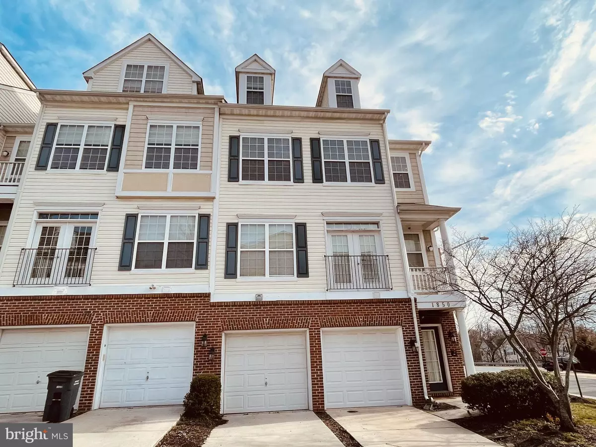 Woodbridge, VA 22191,1850 CEDAR COVE WAY #201