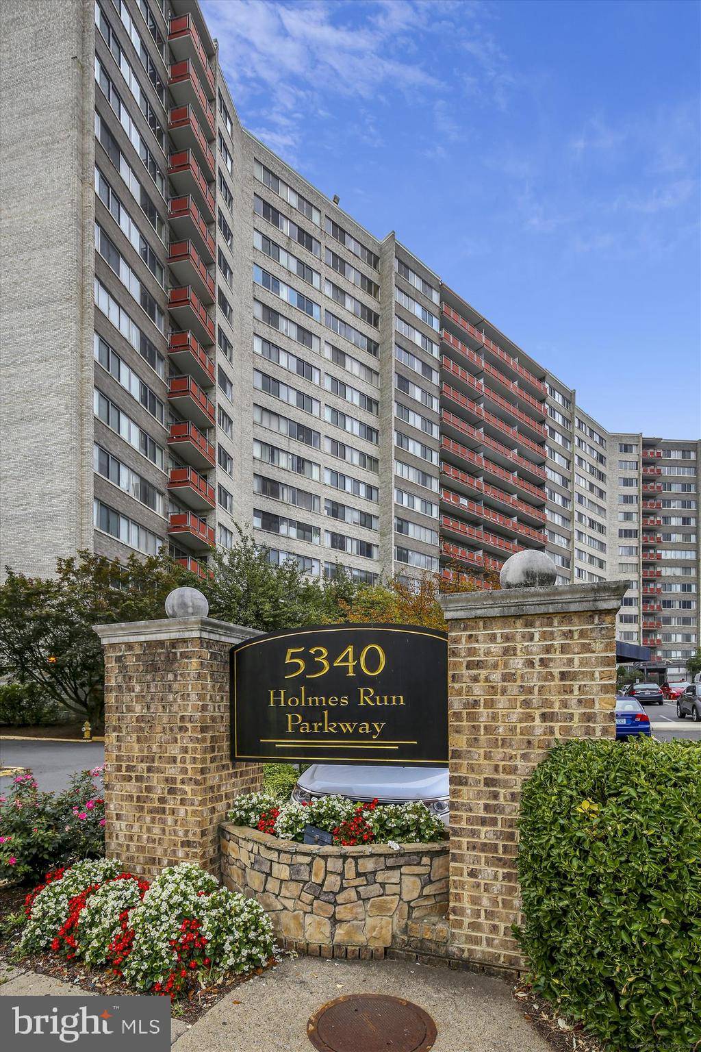 5340 HOLMES RUN PKWY #919, Alexandria, VA 22304