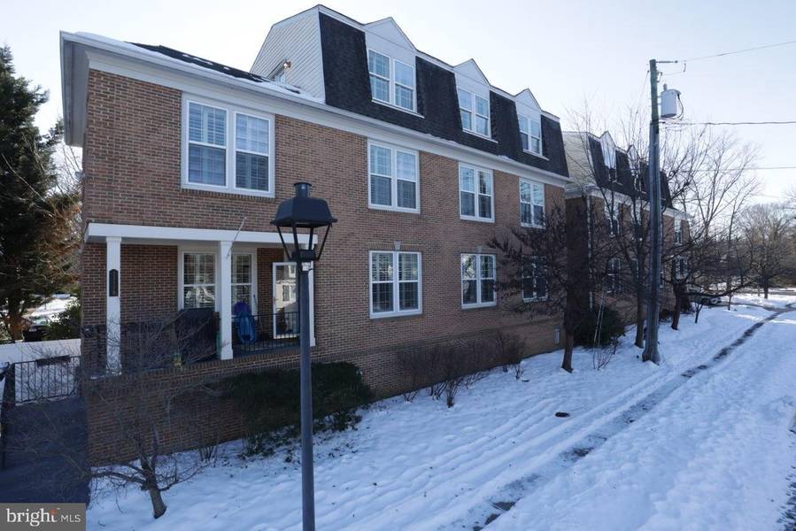 1111-B I ST, Alexandria, VA 22307