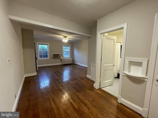 Washington, DC 20007,2229 40TH PL NW #1