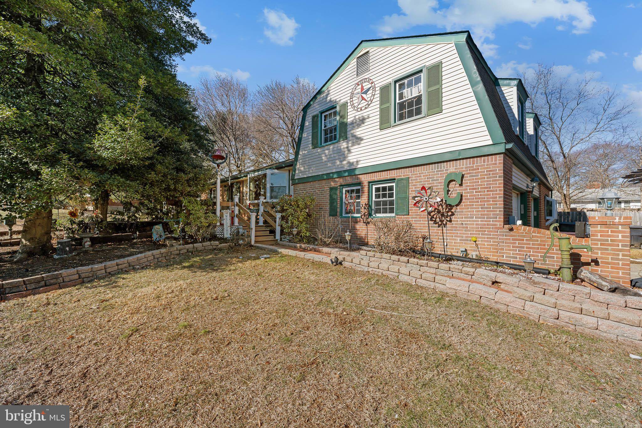 3 HILLVALE CIR, Wilmington, DE 19808