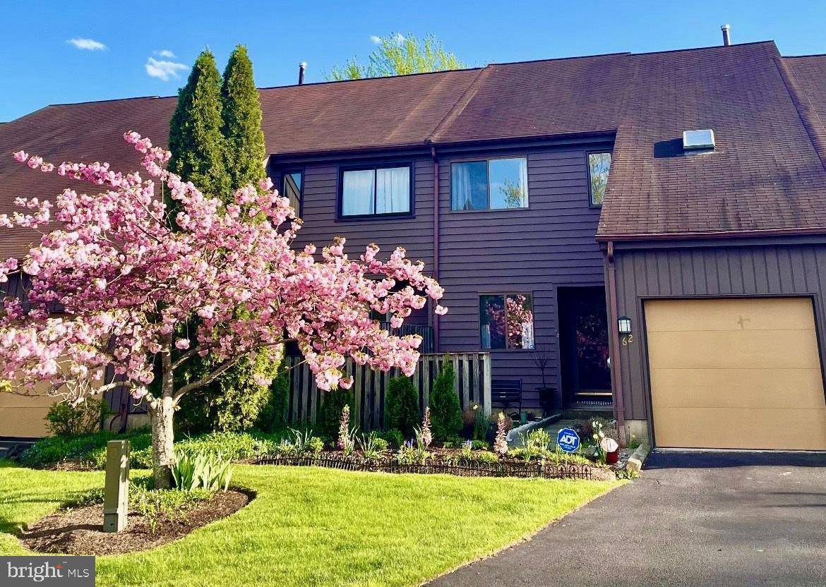 Ewing, NJ 08628,62 JACOB CT