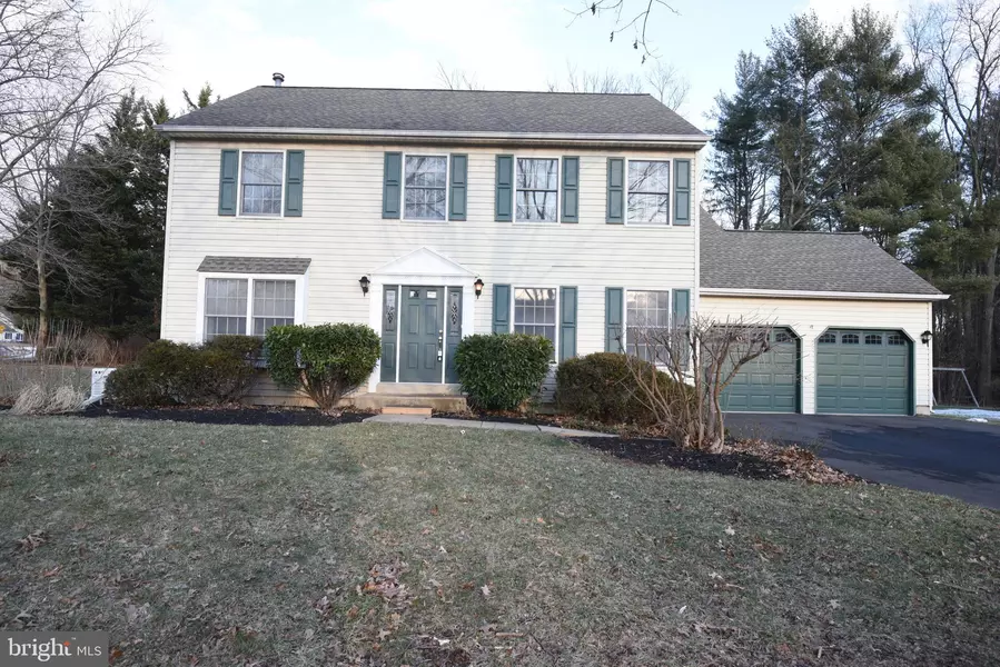 253 FOX CHASE LN, Doylestown, PA 18901