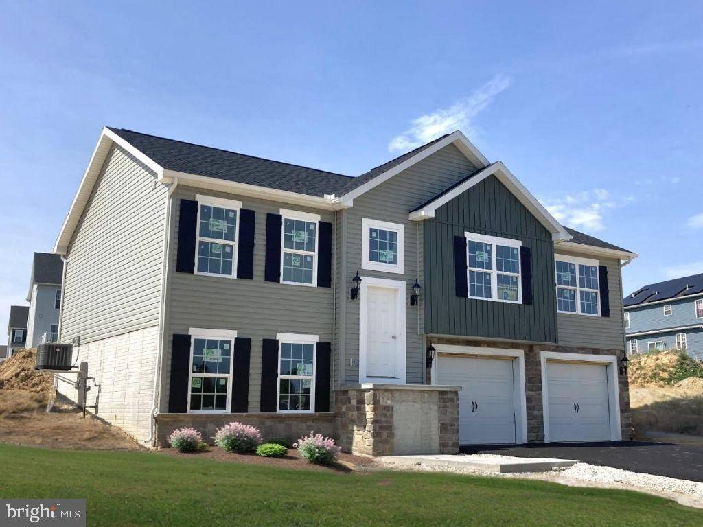 545 RIPPLE DR #66, Hanover, PA 17331