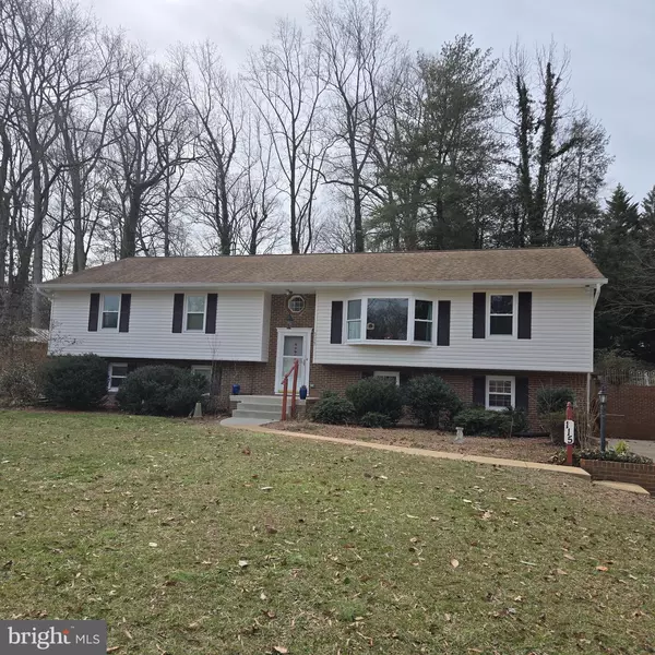 115 WOODLAND RD, Fredericksburg, VA 22401