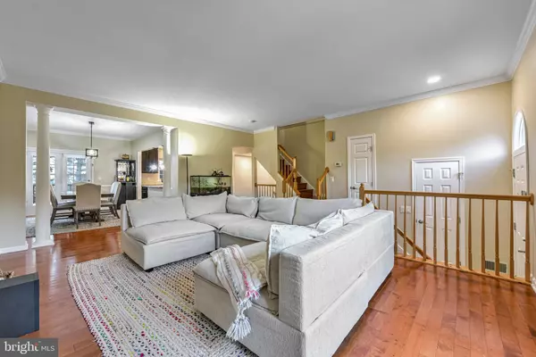 Vienna, VA 22182,2031 MADRILLON SPRINGS CT