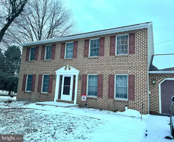 11 WAYSIDE CT, Dillsburg, PA 17019