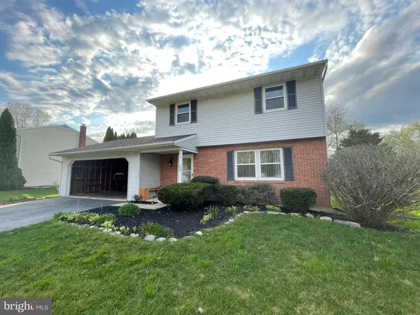 Lancaster, PA 17601,962 PINETREE WAY