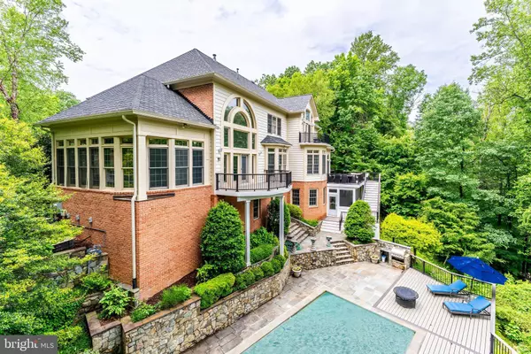 Mclean, VA 22102,891 CHINQUAPIN RD