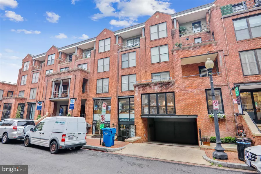 3210 GRACE ST NW #205, Washington, DC 20007