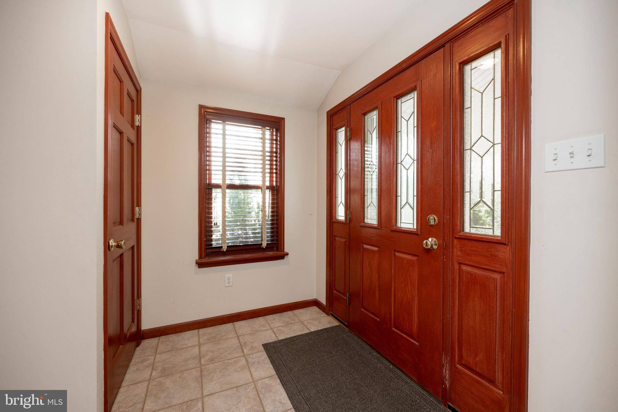 Schwenksville, PA 19473,68 SPRING MOUNT DRIVE
