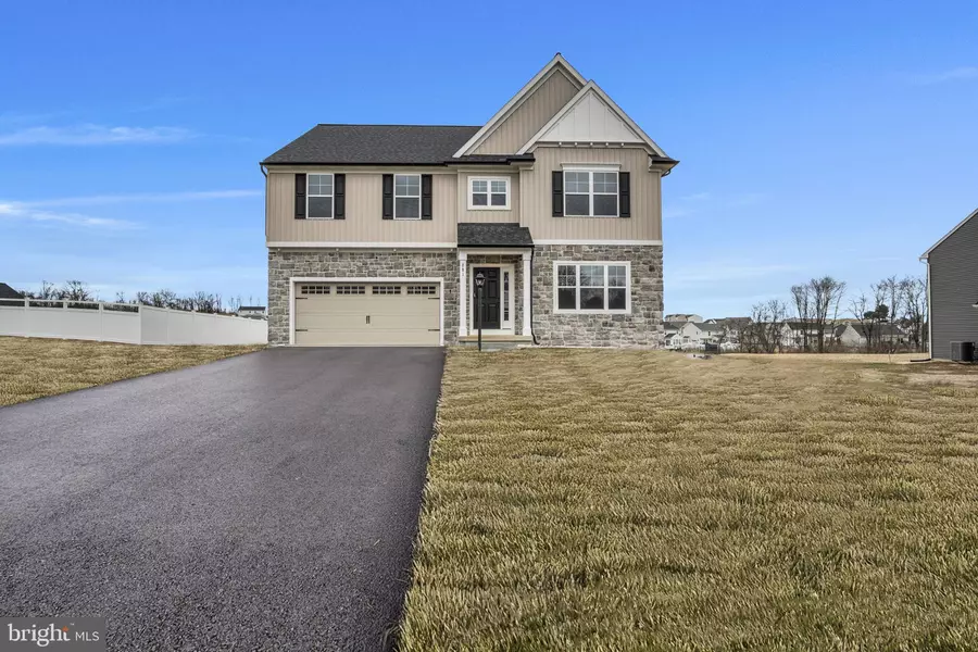 881 ASHFIELD DRIVE, Carlisle, PA 17015