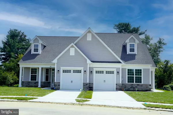15 REDKIST DR, Mullica Hill, NJ 08062