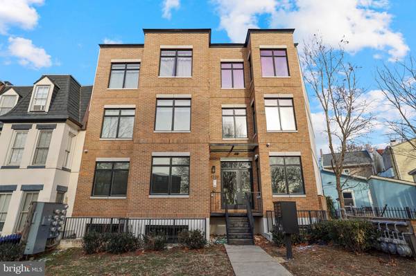 1220 POTOMAC AVE SE #3, Washington, DC 20003