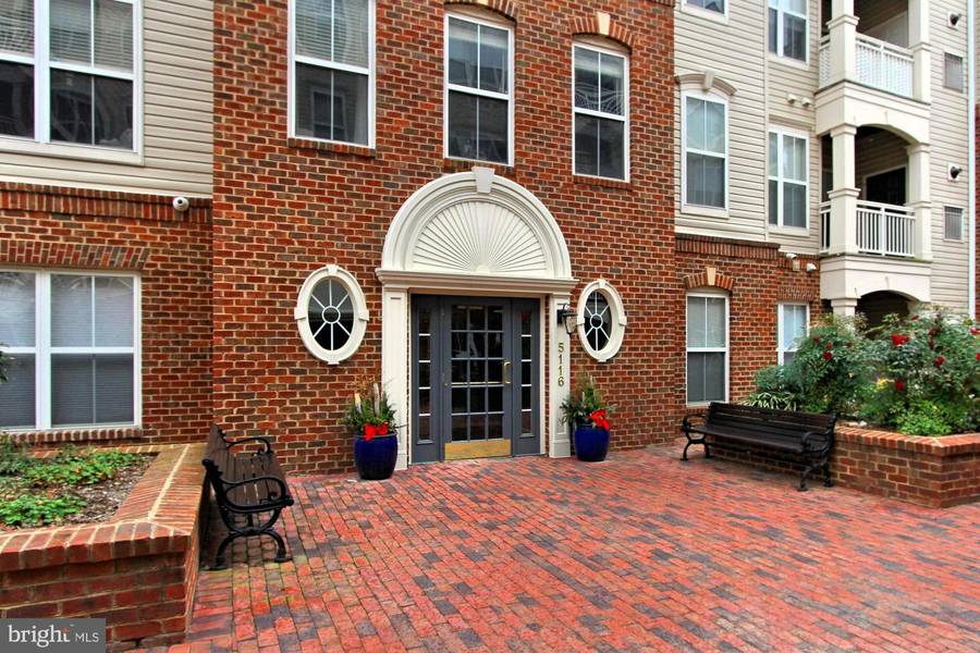 5116 DONOVAN DR #405, Alexandria, VA 22304