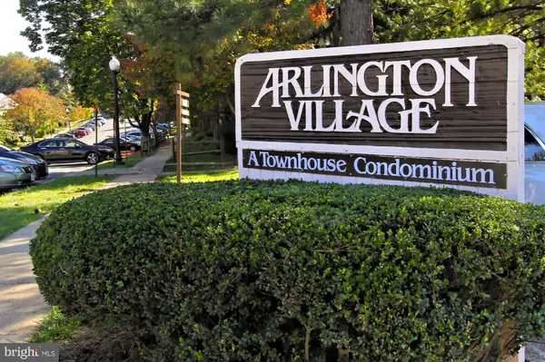 1401 S BARTON ST #214, Arlington, VA 22204