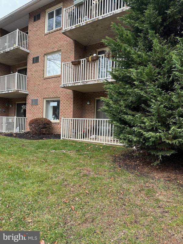 Downingtown, PA 19335,100 CAMPBELL CIRCLE #6