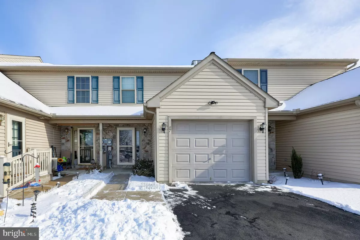 Leola, PA 17540,57 CHICKADEE CIR